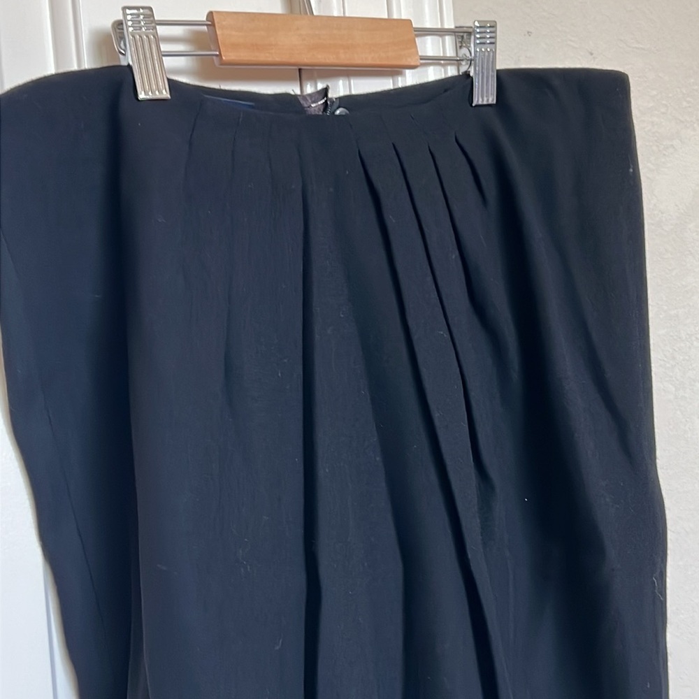 Brooks Brothers crepe pleated skirt - Picture 1 of 5